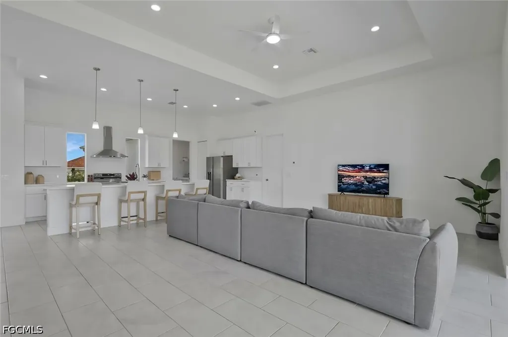 1428 NW 27th Place Cape Coral FL 33993