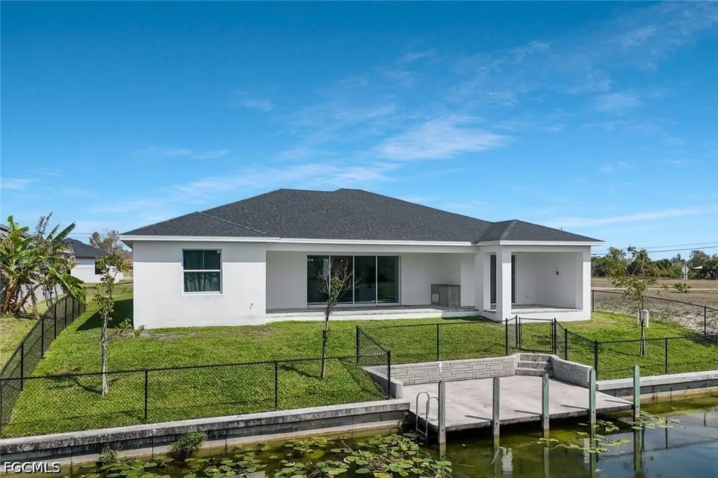 1428 NW 27th Place Cape Coral FL 33993