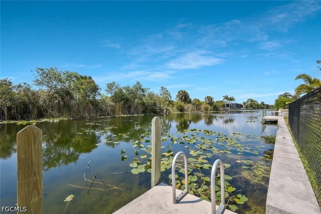 1428 NW 27th Place Cape Coral FL 33993