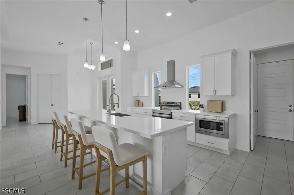 1428 NW 27th Place Cape Coral FL 33993