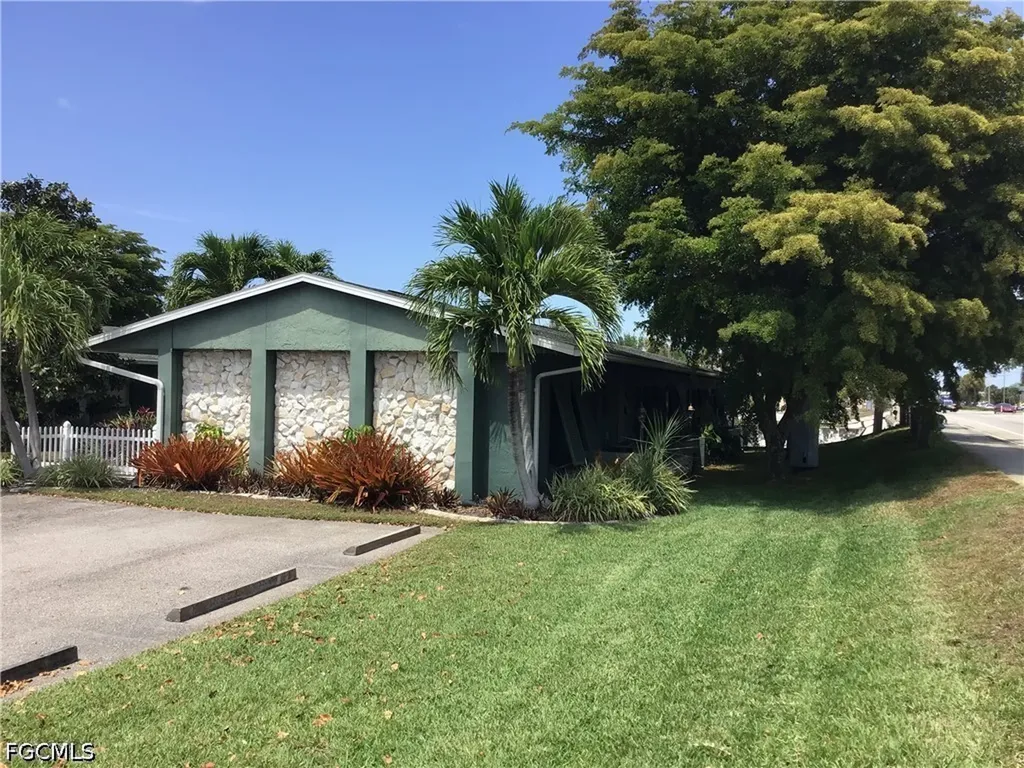 4020 Del Prado Boulevard S Cape Coral FL 33904
