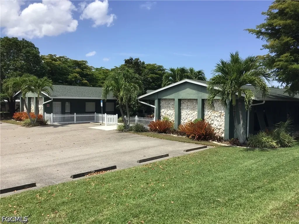 4020 Del Prado Boulevard S Cape Coral FL 33904