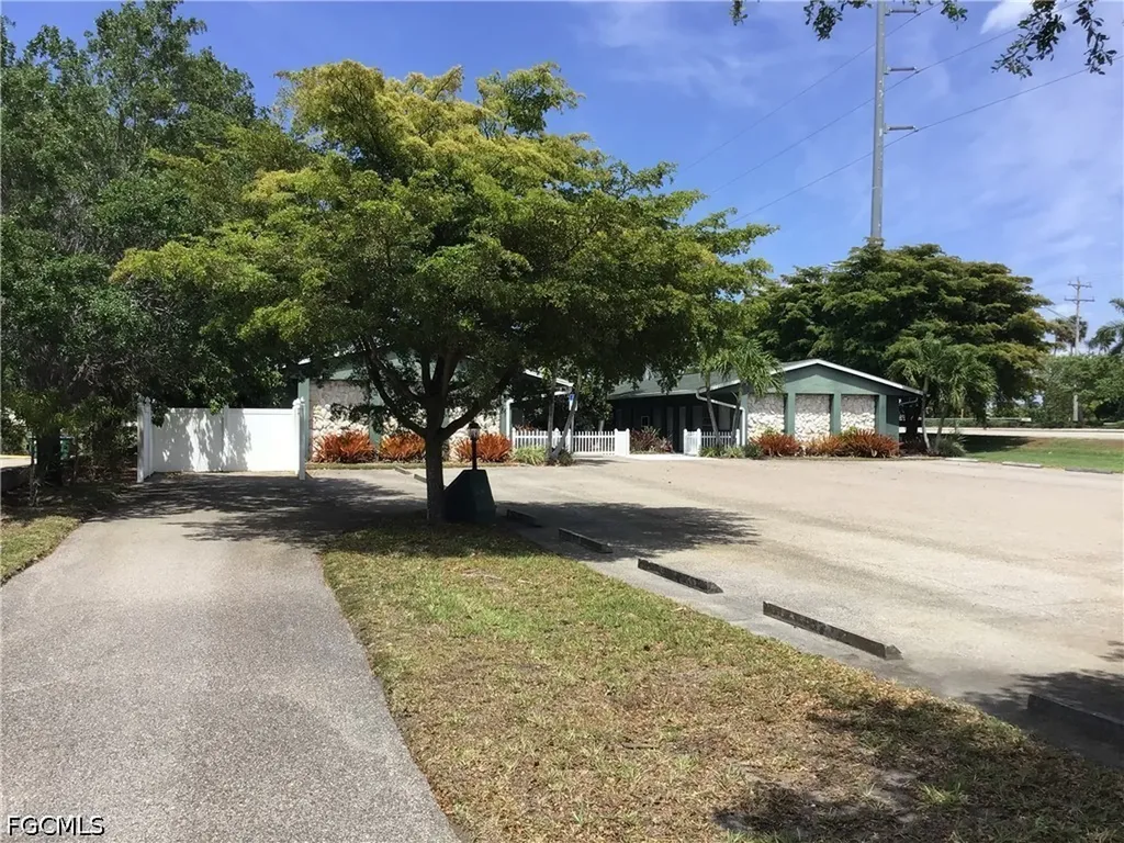 4020 Del Prado Boulevard S Cape Coral FL 33904