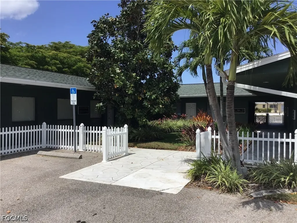 4020 Del Prado Boulevard S Cape Coral FL 33904