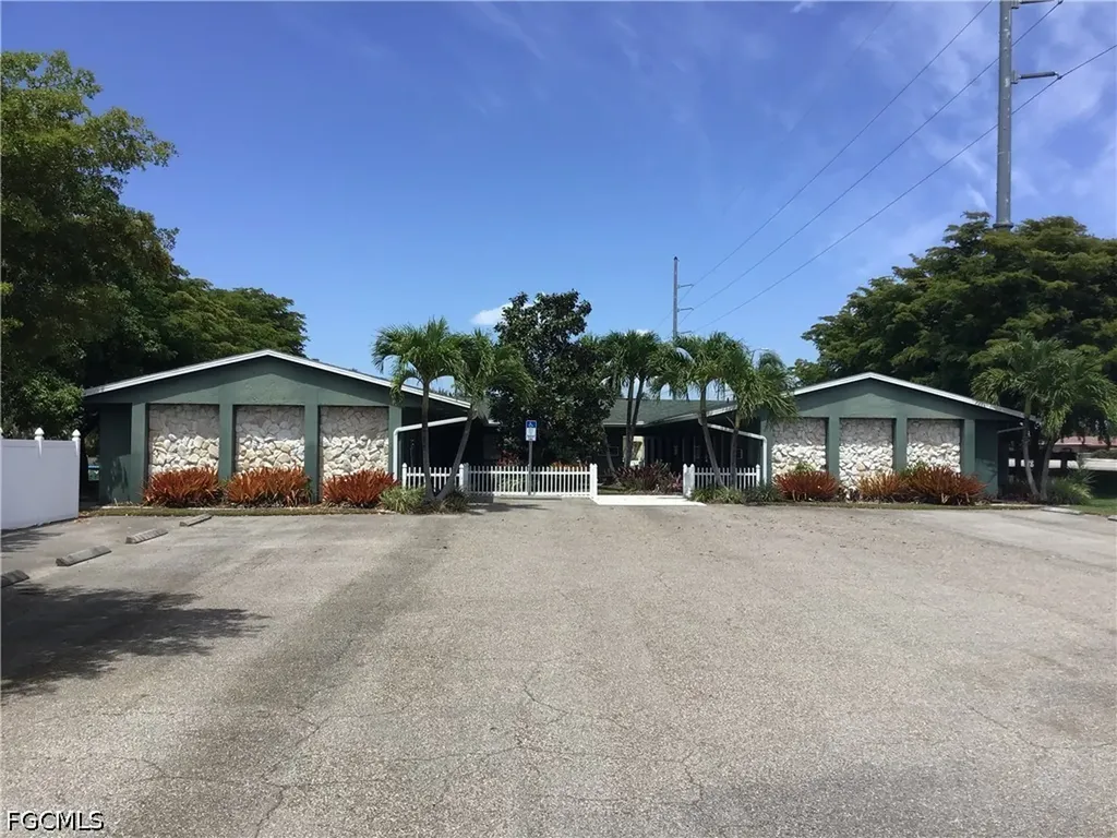 4020 Del Prado Boulevard S Cape Coral FL 33904