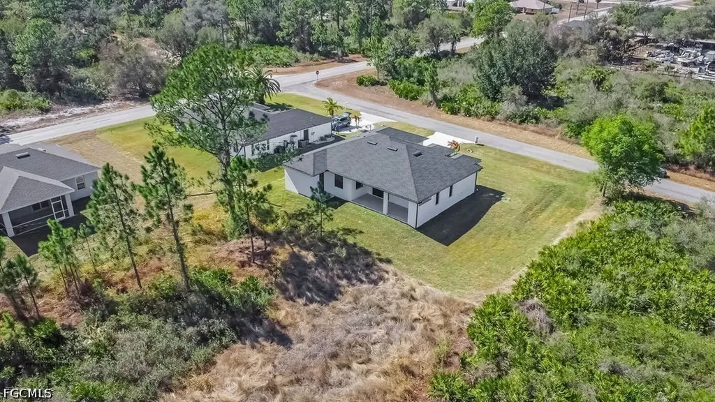 1752 Pine Avenue Lehigh Acres FL 33972