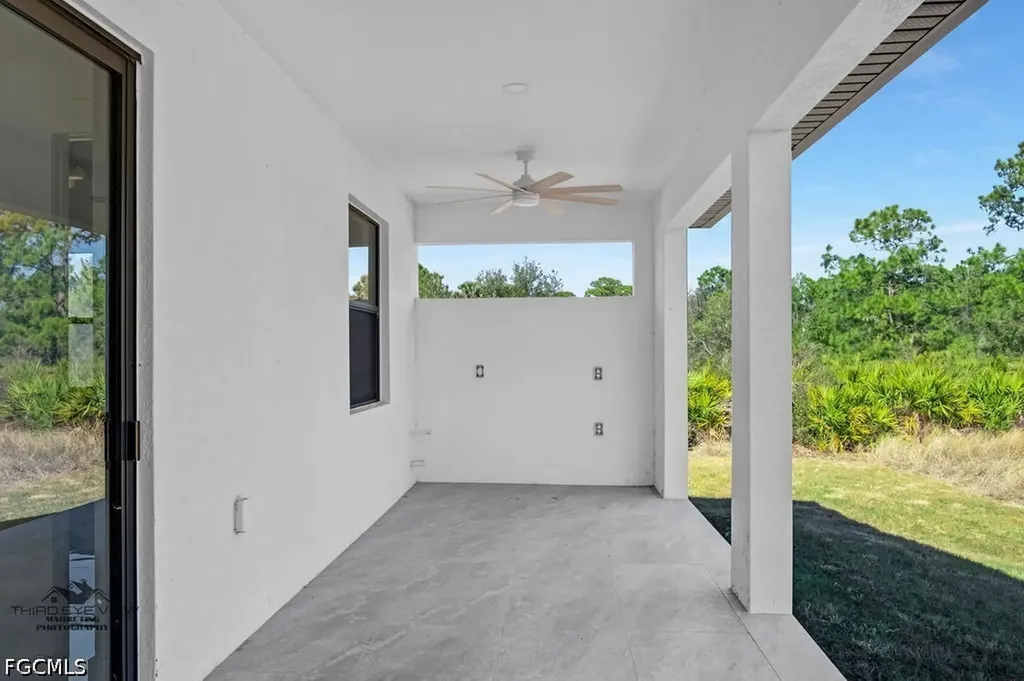 1752 Pine Avenue Lehigh Acres FL 33972