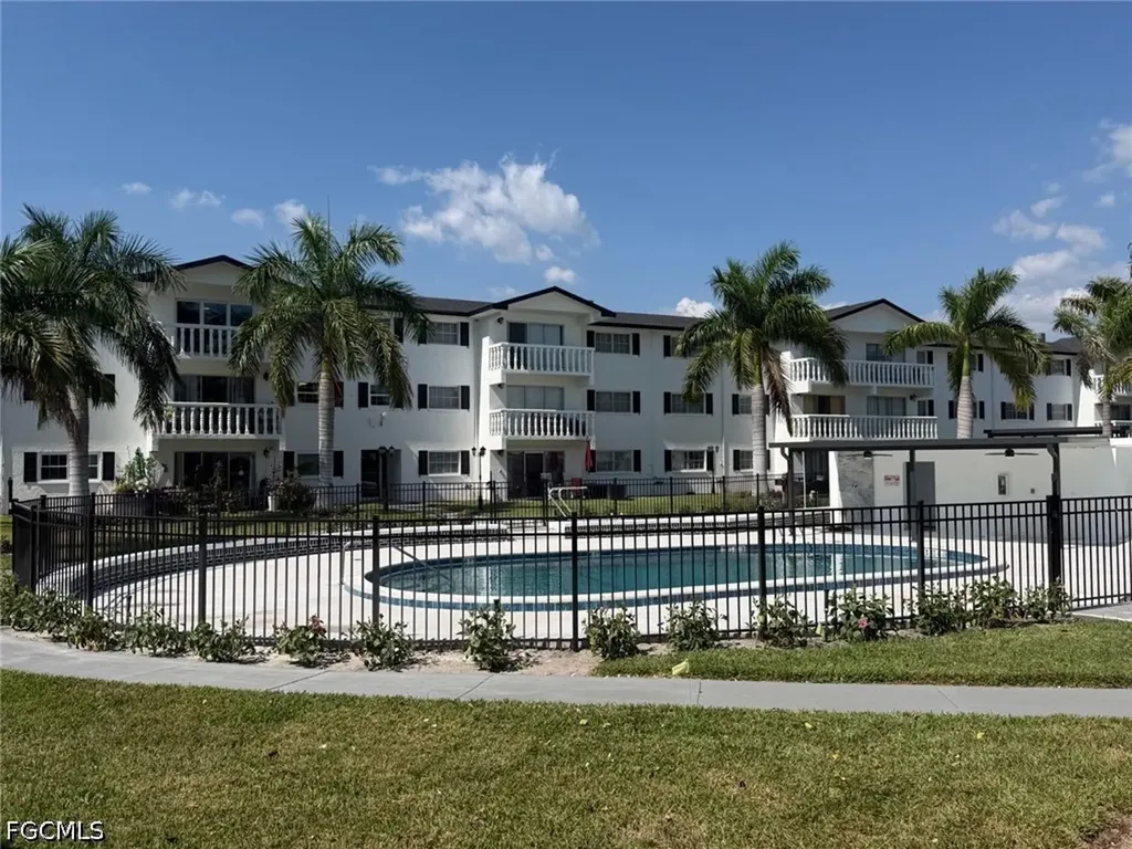 3706 Broadway Fort Myers FL 33901