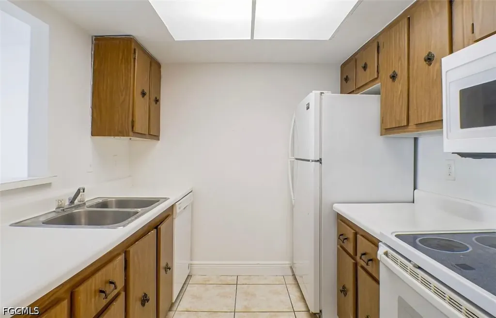 3706 Broadway Fort Myers FL 33901
