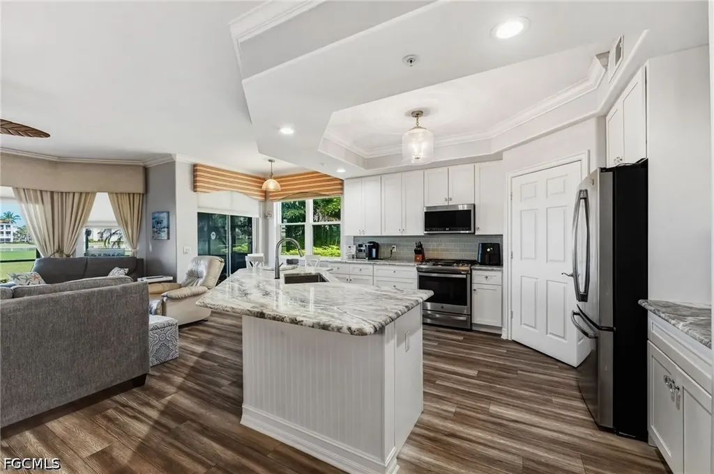 11040 Harbour Yacht Court Fort Myers FL 33908