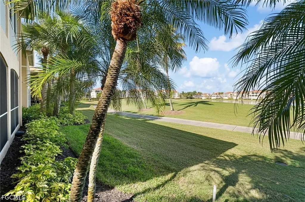 11040 Harbour Yacht Court Fort Myers FL 33908