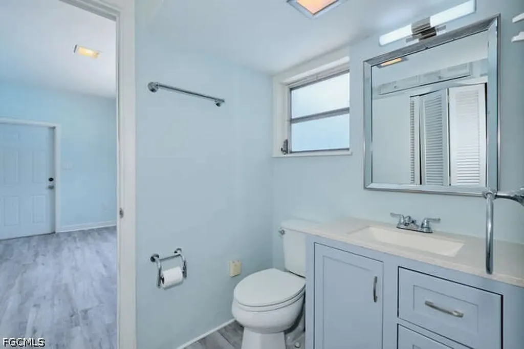 4370 Deleon Street Fort Myers FL 33901
