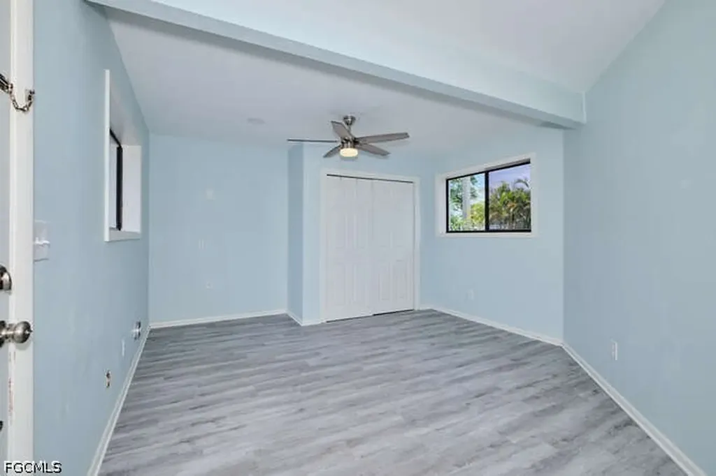 4370 Deleon Street Fort Myers FL 33901