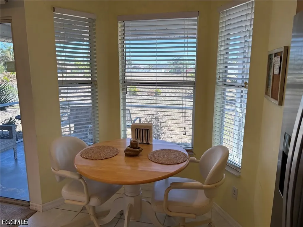 1213 SW 8th Place Cape Coral FL 33991
