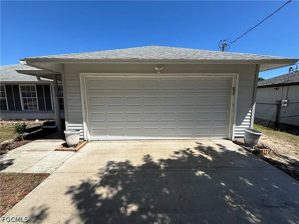 1213 SW 8th Place Cape Coral FL 33991