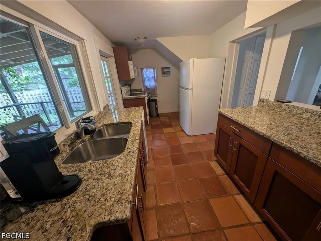 1637 Woodford Avenue Fort Myers FL 33901