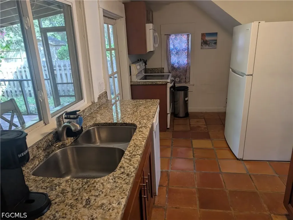 1637 Woodford Avenue Fort Myers FL 33901