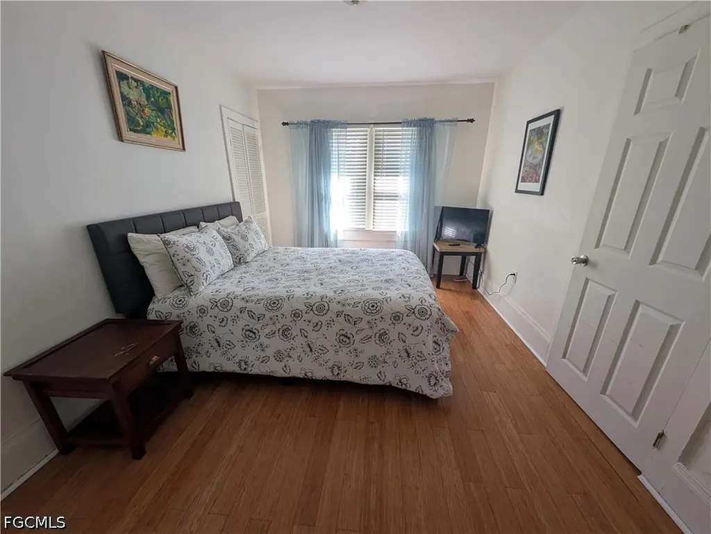 1637 Woodford Avenue Fort Myers FL 33901