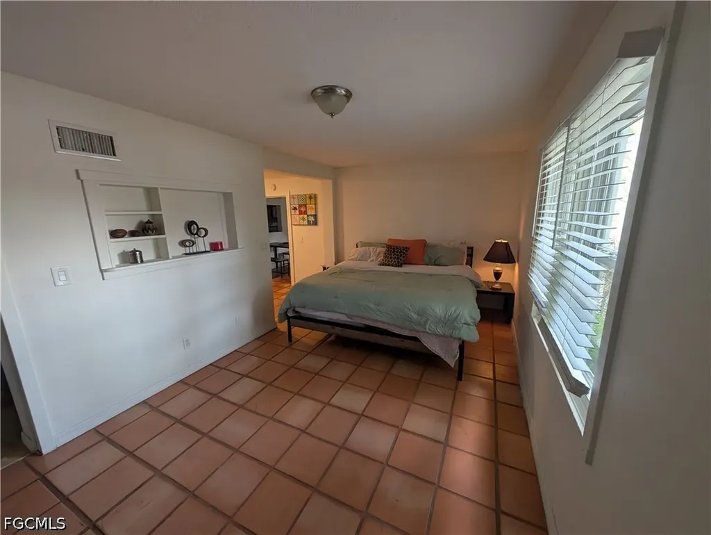 1637 Woodford Avenue Fort Myers FL 33901
