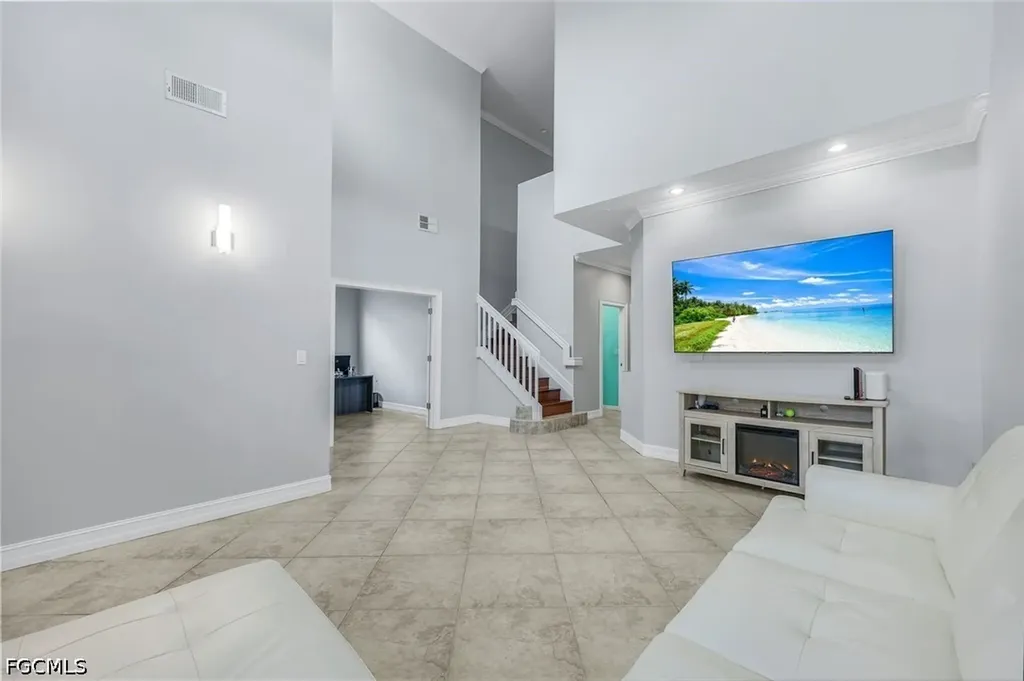 10253 S Silver Palm Drive Estero FL 33928