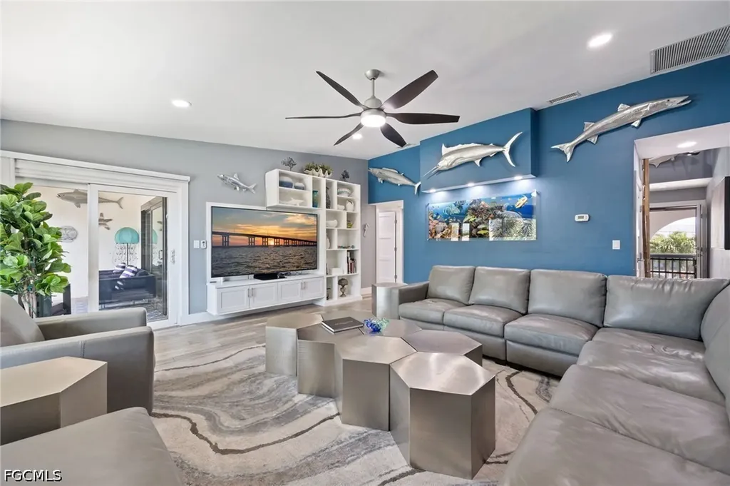 4904 Vincennes Street Cape Coral FL 33904