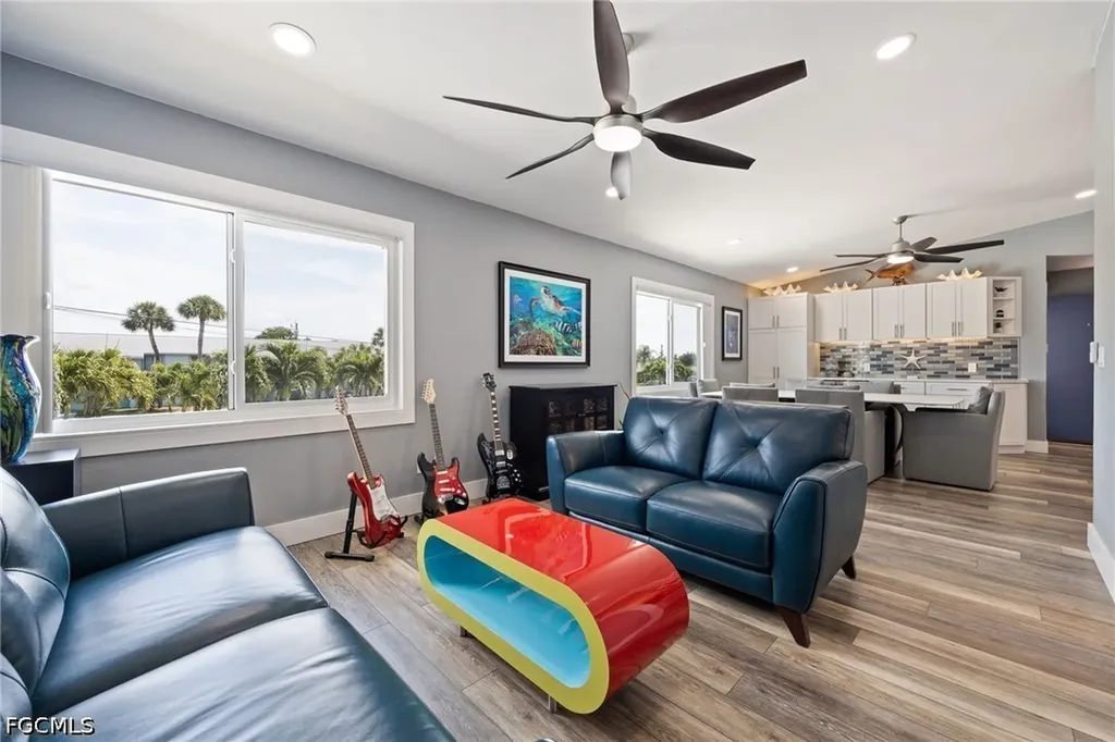 4904 Vincennes Street Cape Coral FL 33904