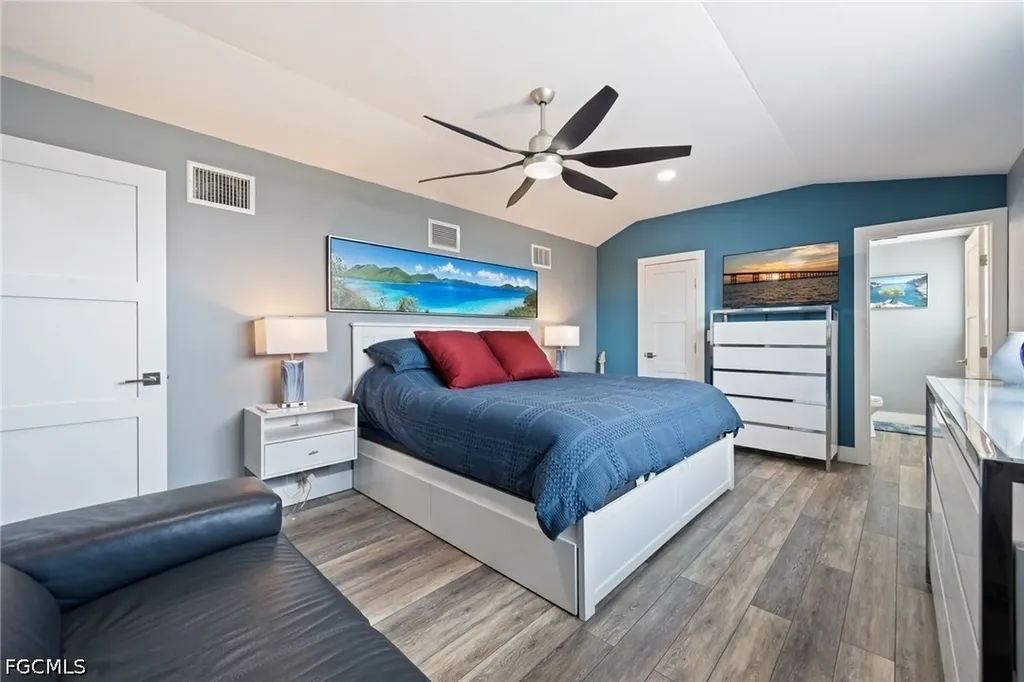 4904 Vincennes Street Cape Coral FL 33904