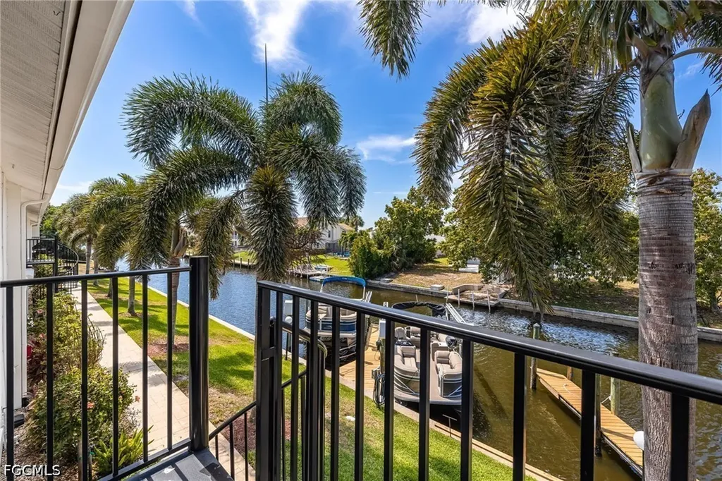 4904 Vincennes Street Cape Coral FL 33904