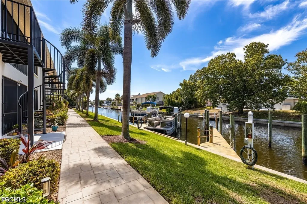 4904 Vincennes Street Cape Coral FL 33904