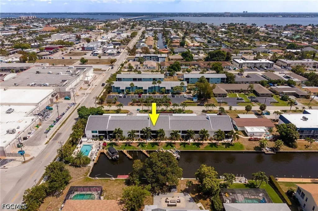 4904 Vincennes Street Cape Coral FL 33904