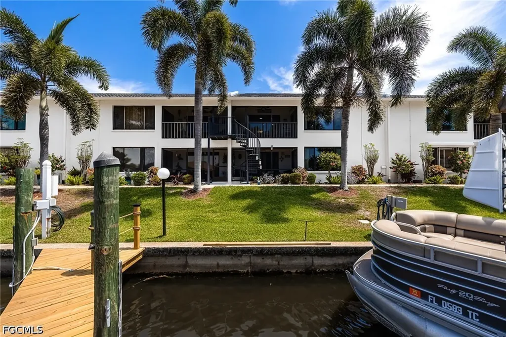 4904 Vincennes Street Cape Coral FL 33904