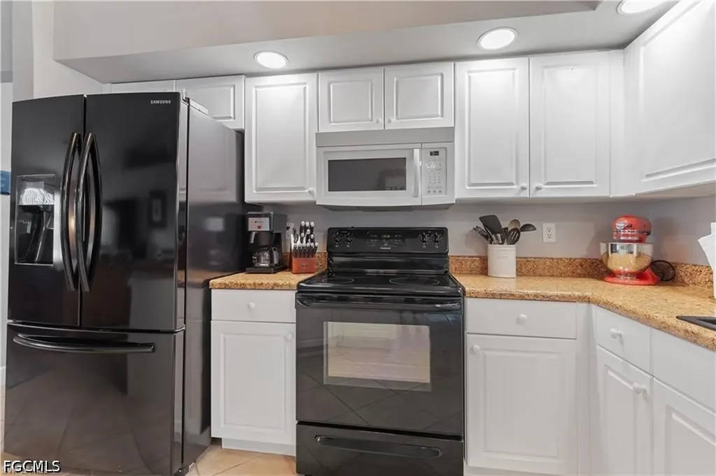 231 NW 26th Avenue Cape Coral FL 33993