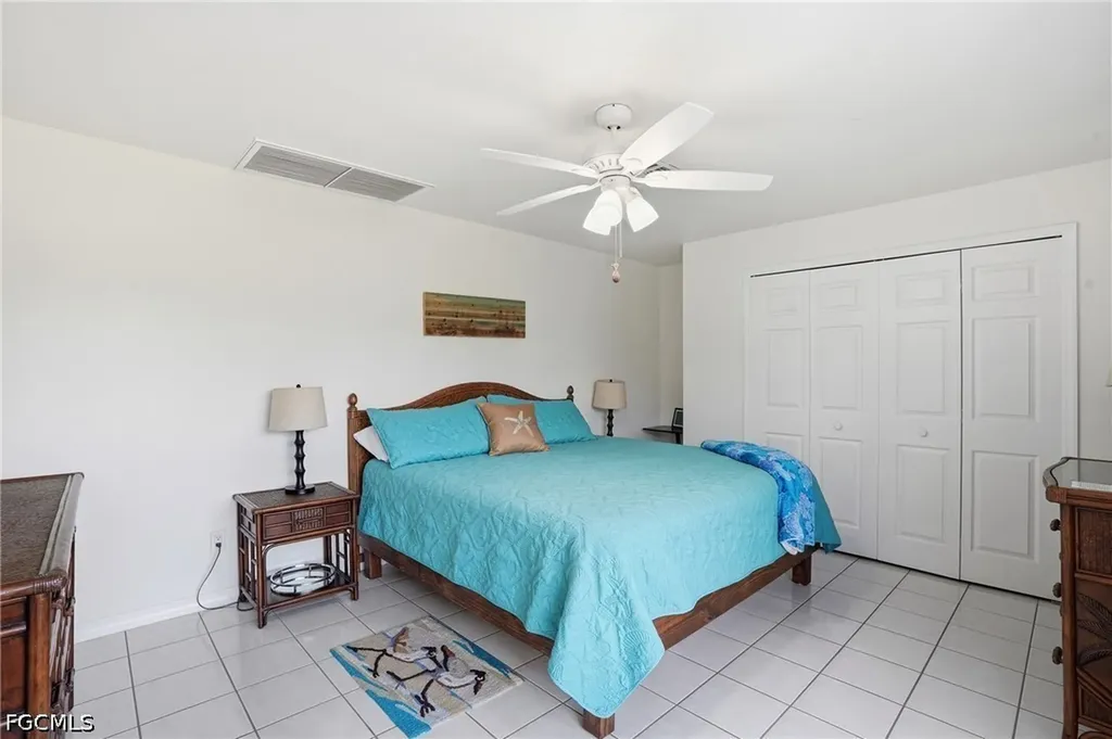 4433 SE 8th Place Cape Coral FL 33904