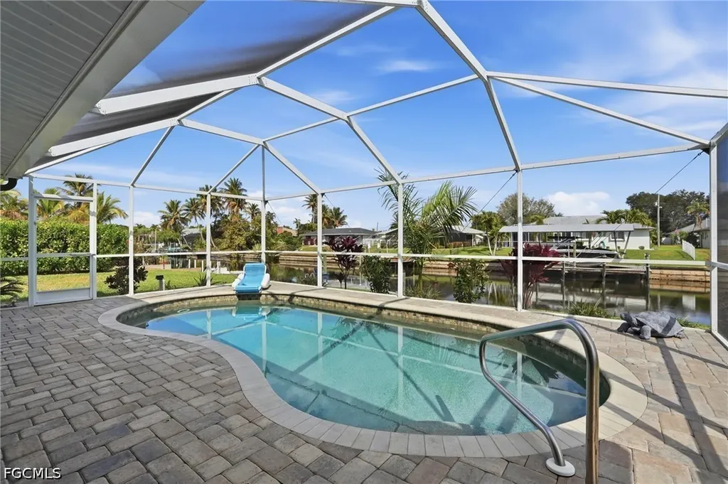 4433 SE 8th Place Cape Coral FL 33904