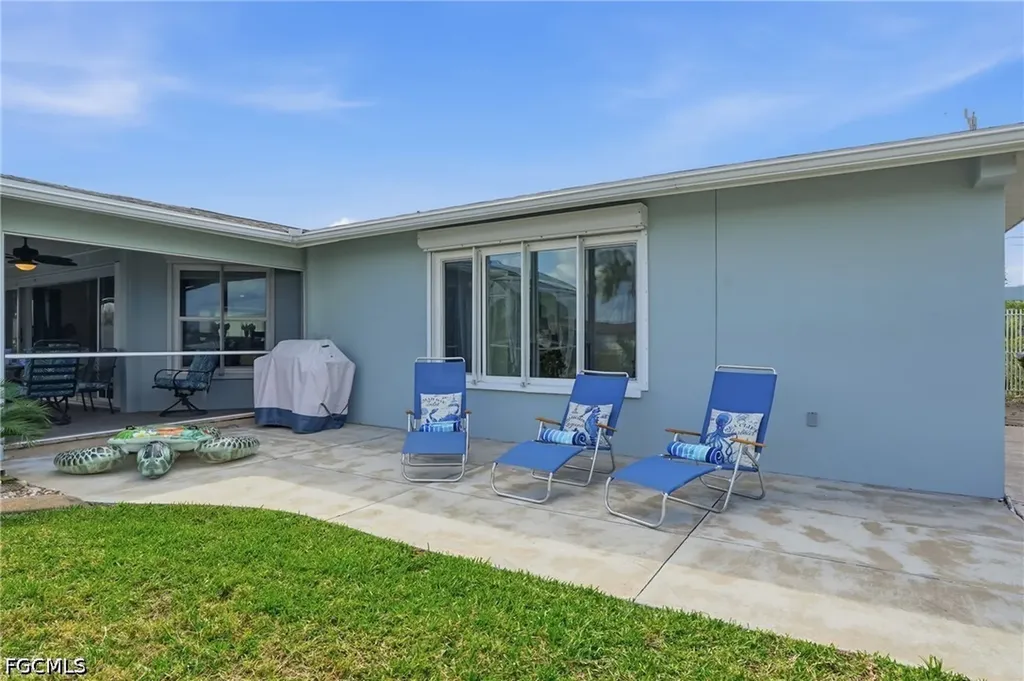 4433 SE 8th Place Cape Coral FL 33904