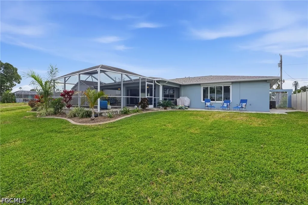 4433 SE 8th Place Cape Coral FL 33904