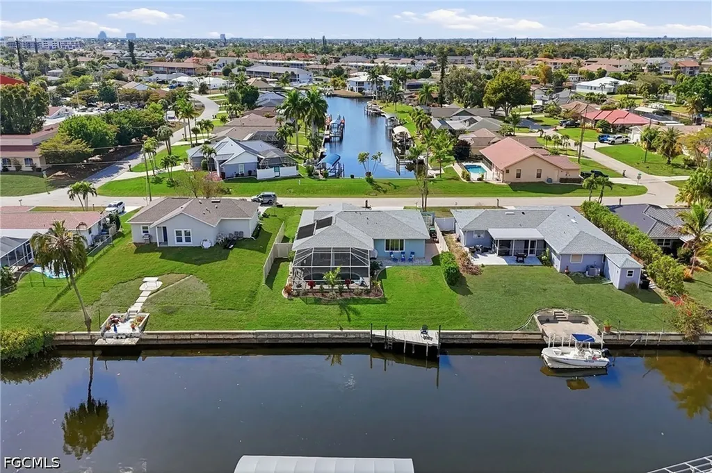 4433 SE 8th Place Cape Coral FL 33904