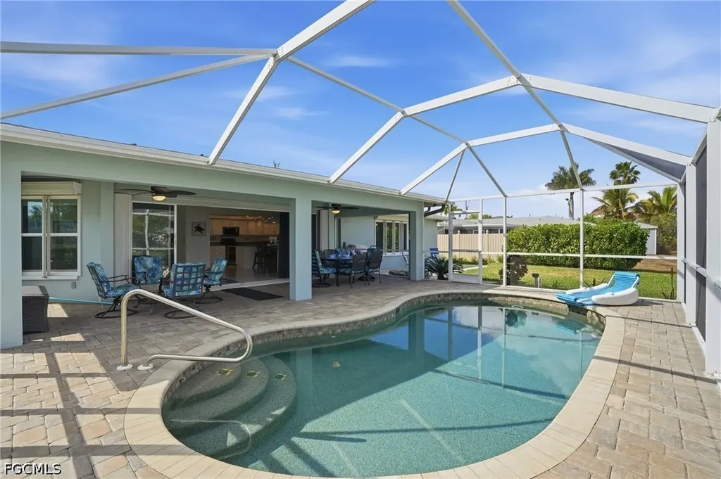 4433 SE 8th Place Cape Coral FL 33904
