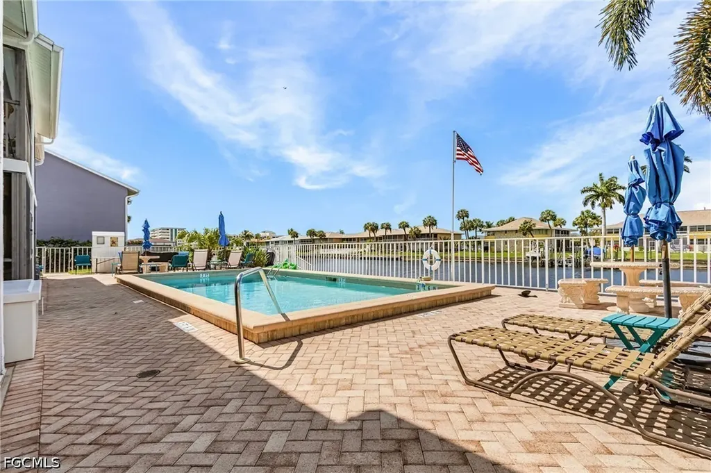4620 SE 5th Place Cape Coral FL 33904