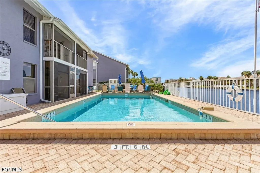 4620 SE 5th Place Cape Coral FL 33904