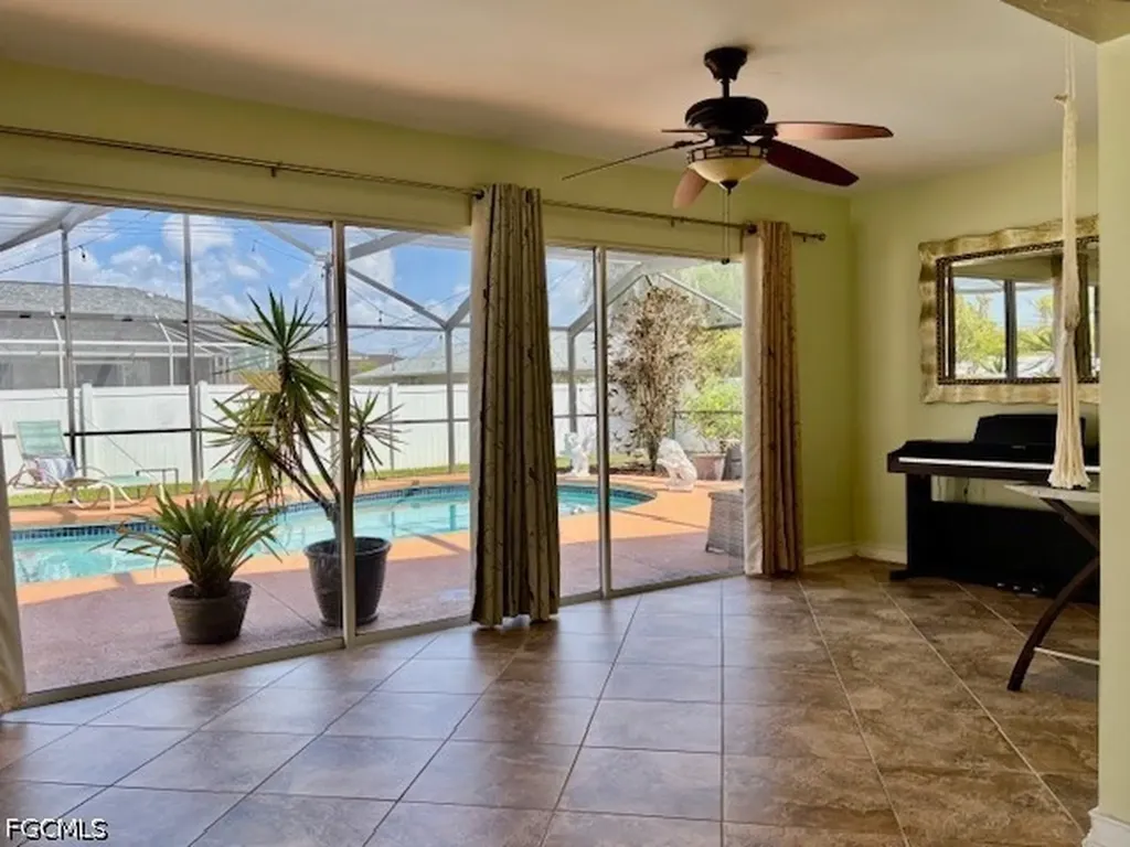 1155 SW 43rd Street Cape Coral FL 33914