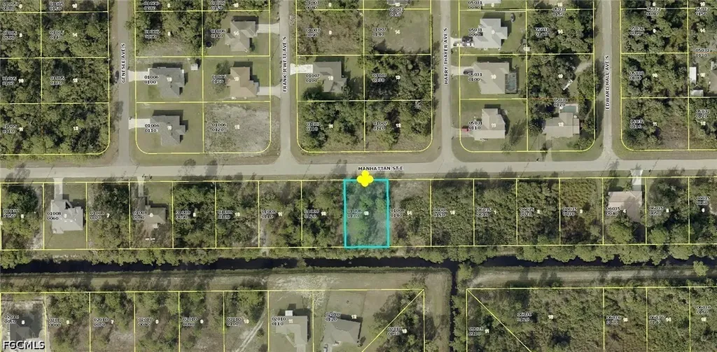 726 Manhattan Street E Lehigh Acres FL 33974