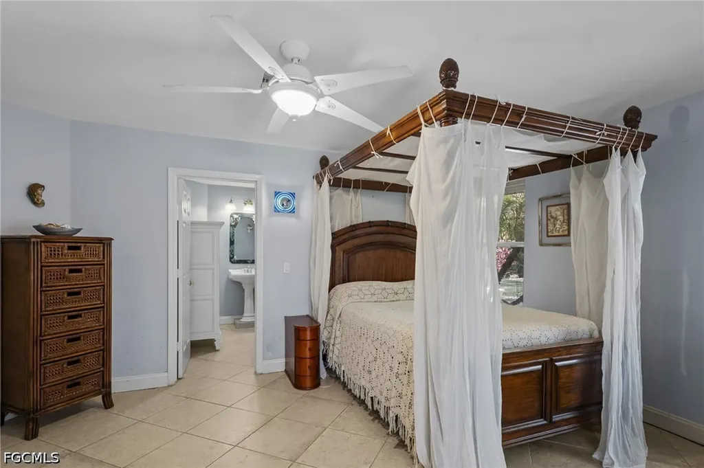 640 Desoto Boulevard S Naples FL 34117