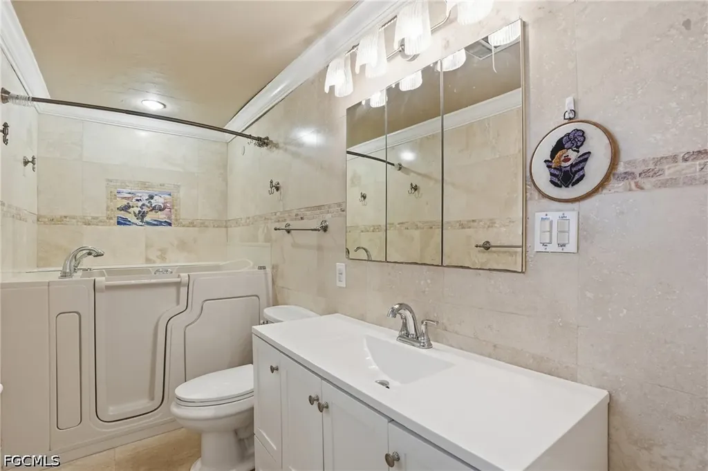4473 E Riverside Drive Fort Myers FL 33905
