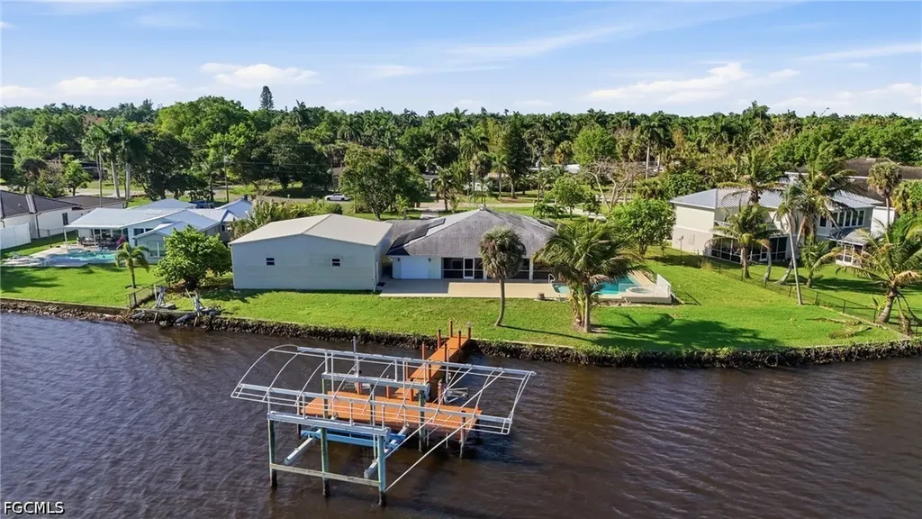 4473 E Riverside Drive Fort Myers FL 33905