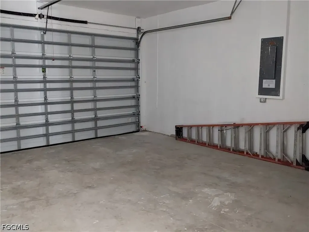 3027 SW 16th Place Cape Coral FL 33914