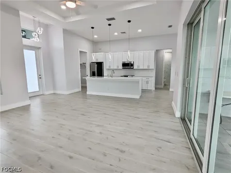 3027 SW 16th Place Cape Coral FL 33914