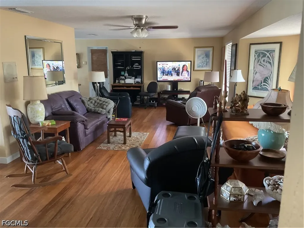 4617 Forest Glen Drive North Fort Myers FL 33903