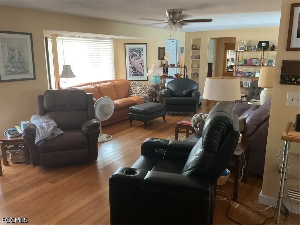 4617 Forest Glen Drive North Fort Myers FL 33903