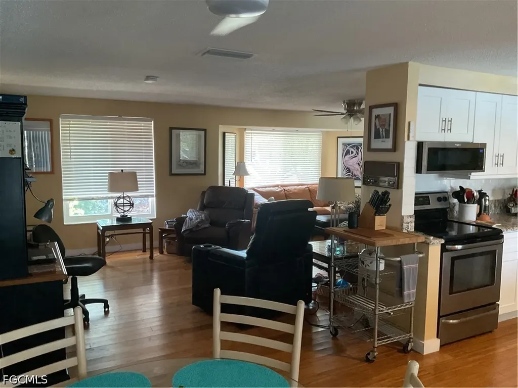 4617 Forest Glen Drive North Fort Myers FL 33903